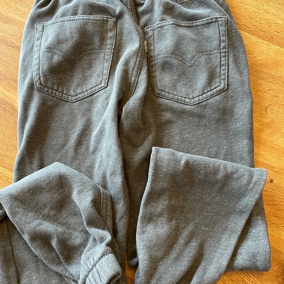 Levi’s knit joggers - Picture 2 of 4